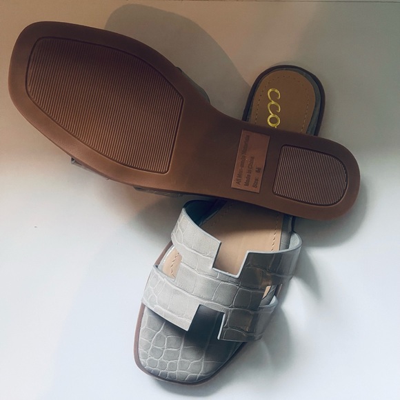 CCOCCI Grey Sandals NIB - Picture 2 of 2